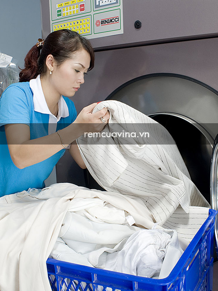 Dịch vụ giặt là rèm cửa vina
